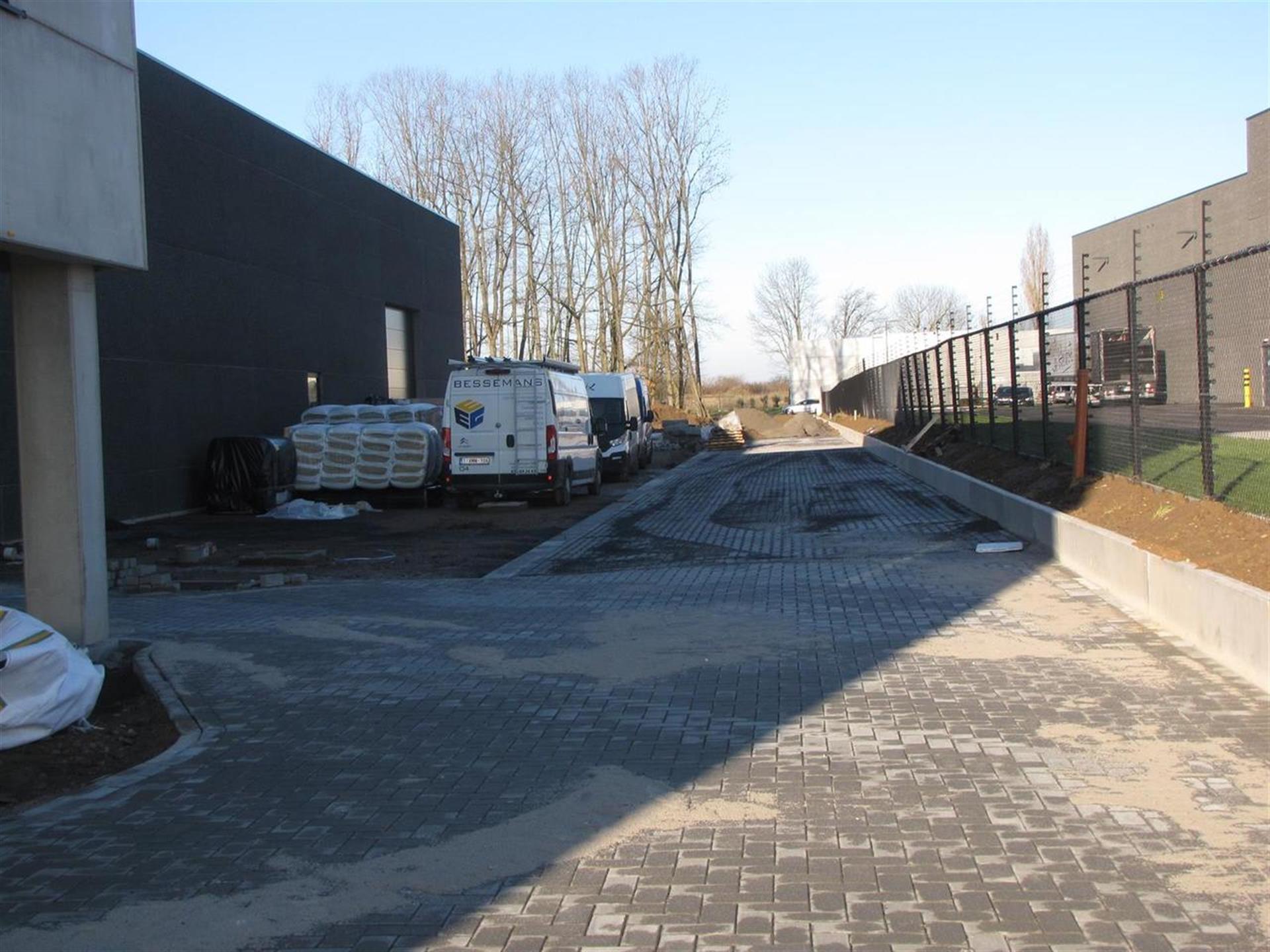 Nieuwbouw kantoorruimte in Sint-Truiden  foto 5