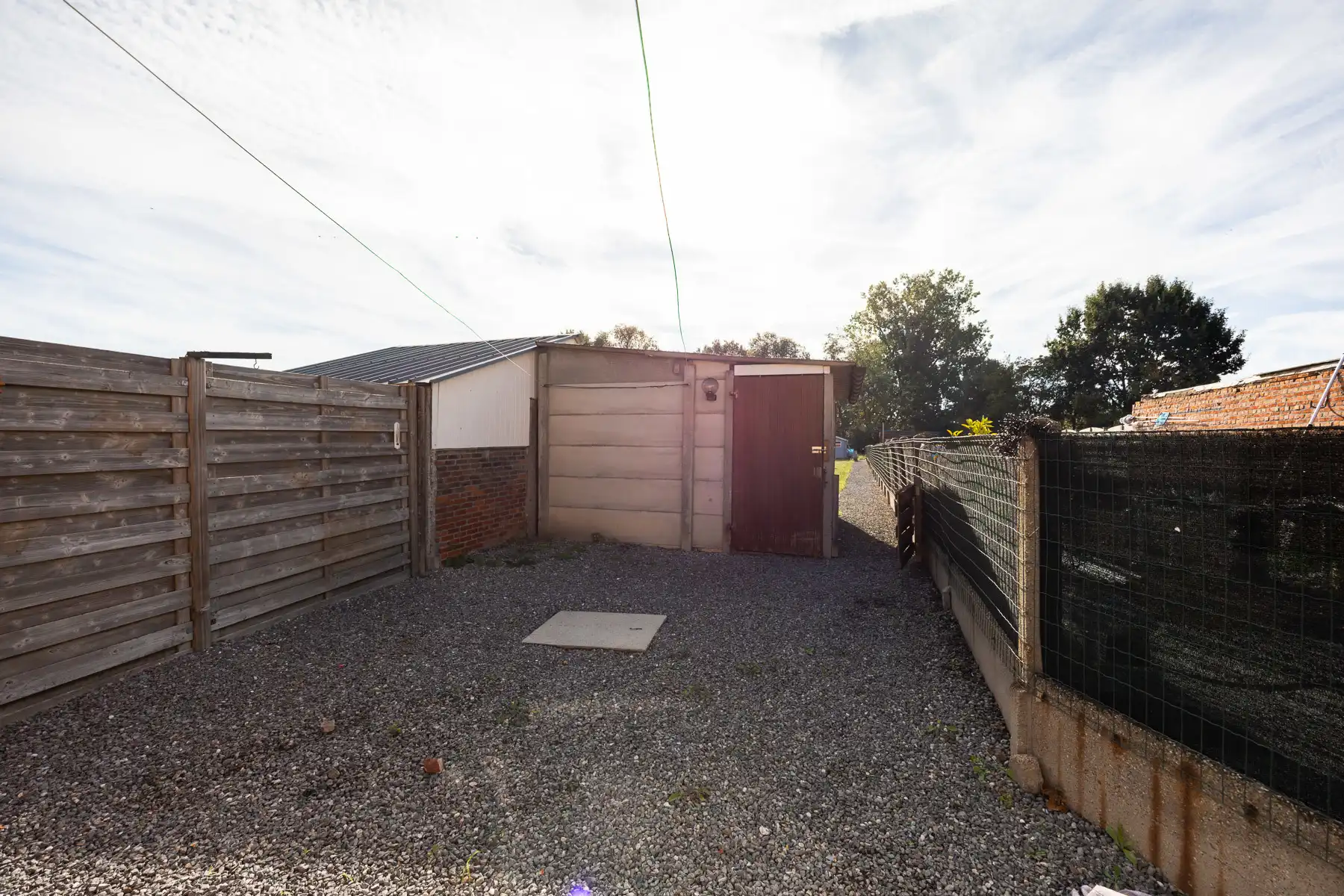 Leuke woning met grote tuin foto 24