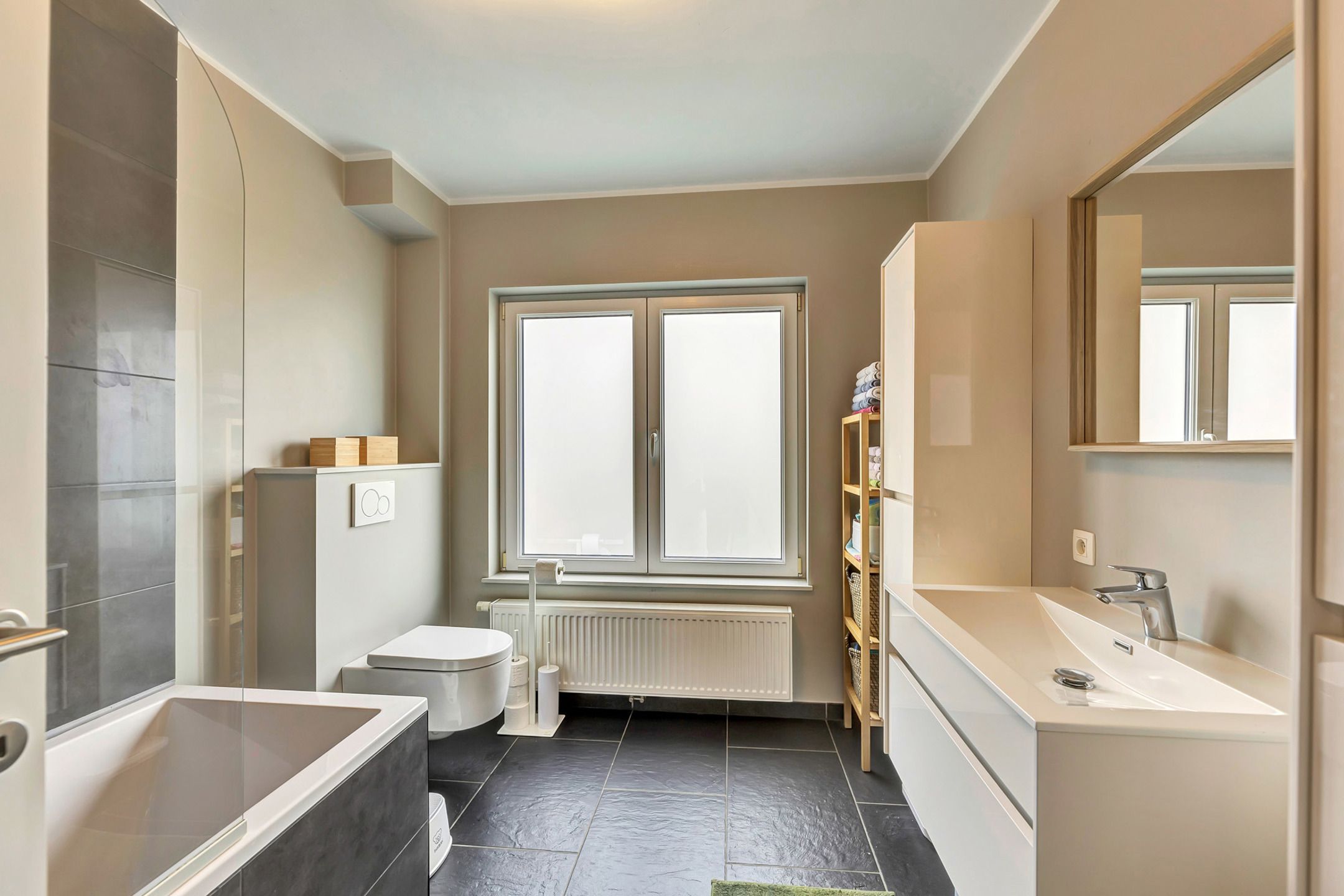 Recent gerenoveerde woning met 3 slpks en tuin te Ninove foto 18