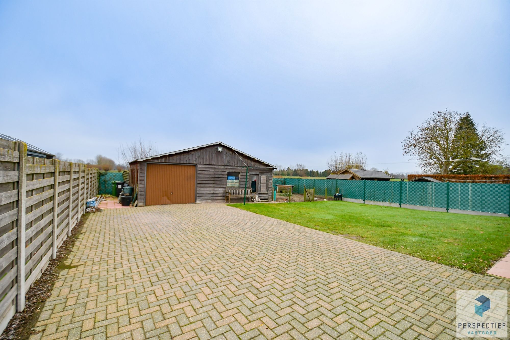 UITSTEKEND GELEGEN GELIJKVLOERSE WONING met 4 slaapkamers en tuin foto 22