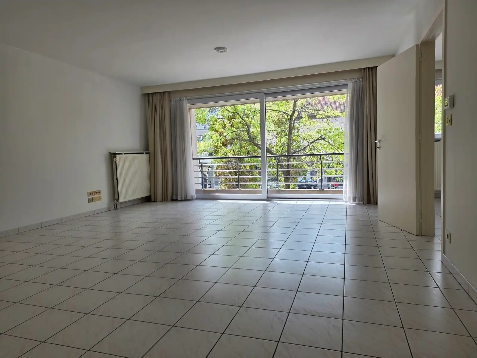 Instapklaar appartement met dubbele garage op de Veemarkt!!! foto 3