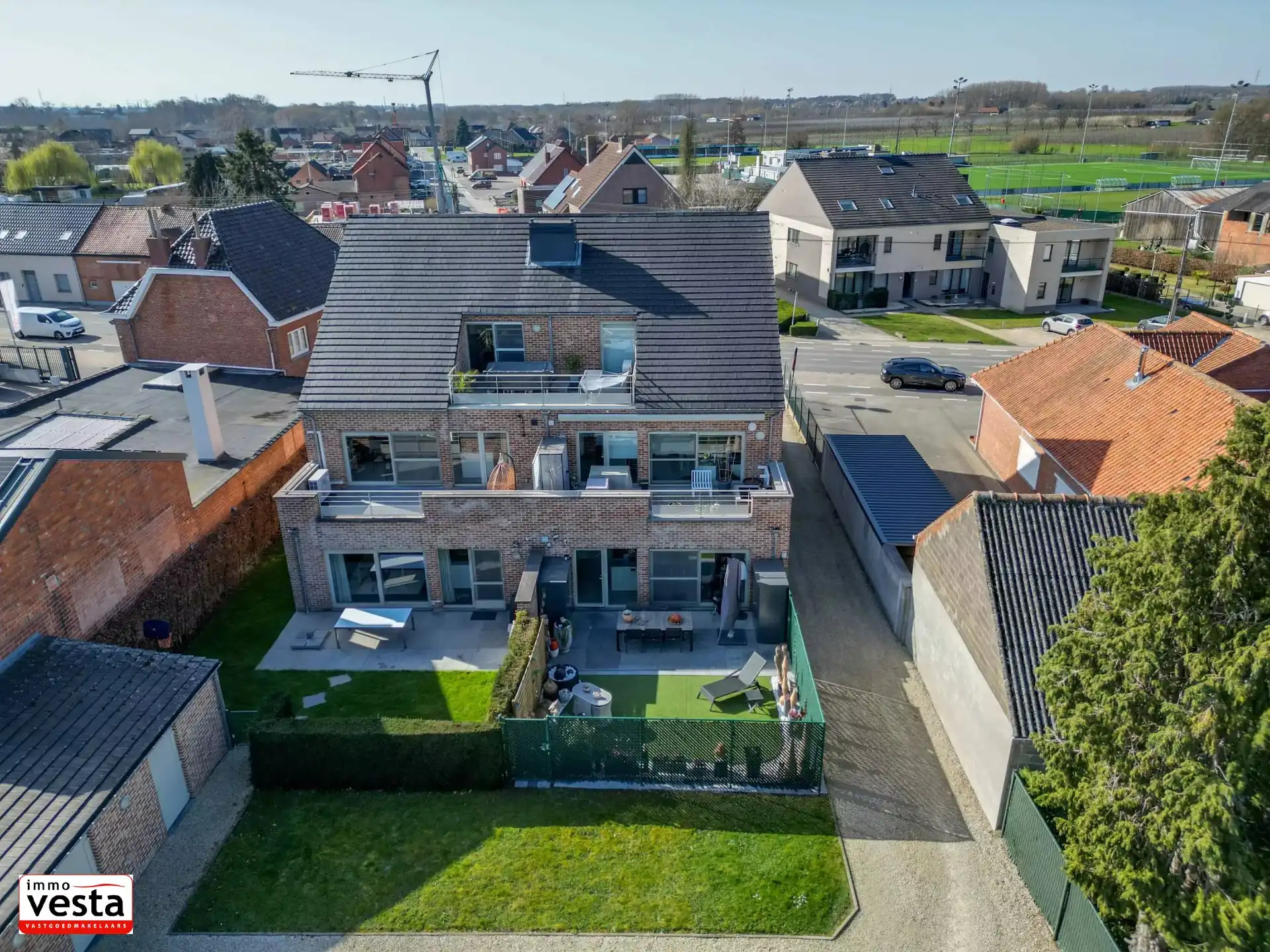 Luxueus gelijkvloers appartement met tuin foto 4