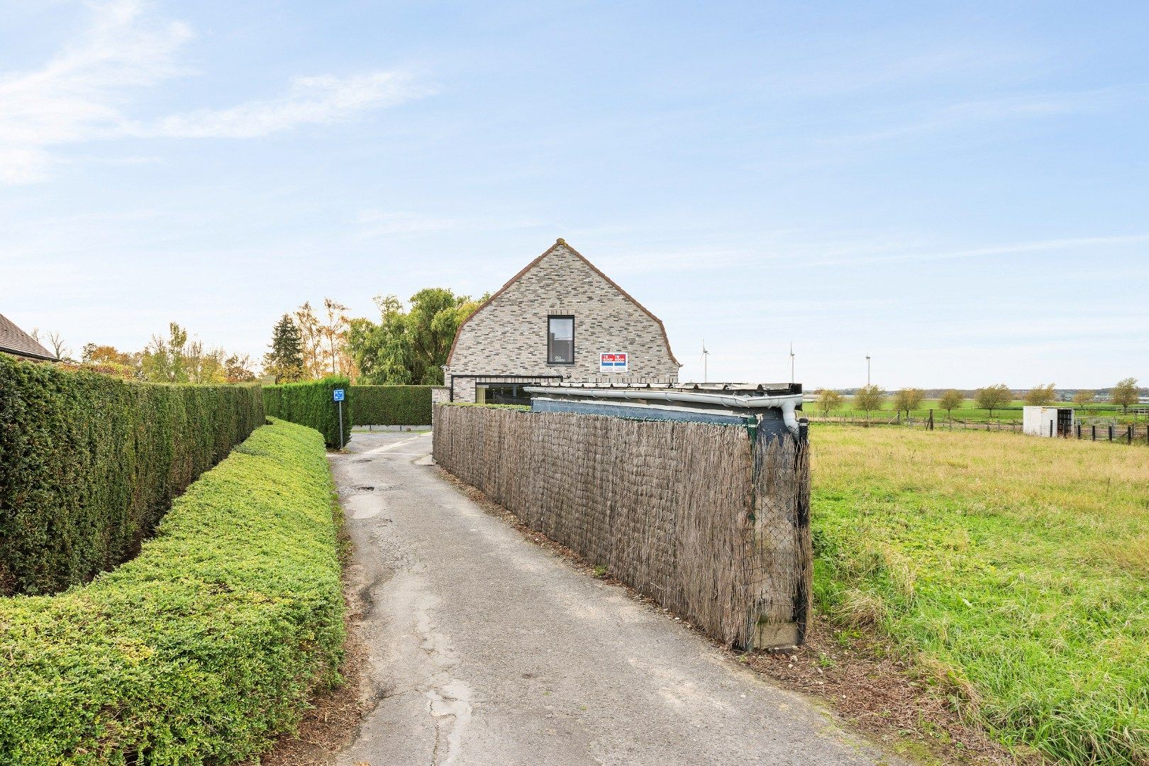 ENERGIEZUINIGE OP-EN-TOP AFGEWERKTE WONING IN TER HAND (GELUWE)  foto 28