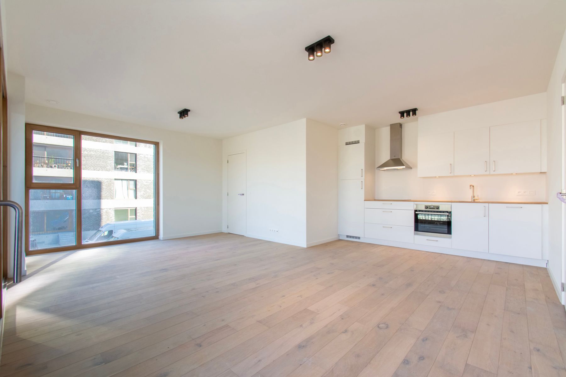 Rustig en comfortabel 2slpk appt. met zicht op park  foto 2