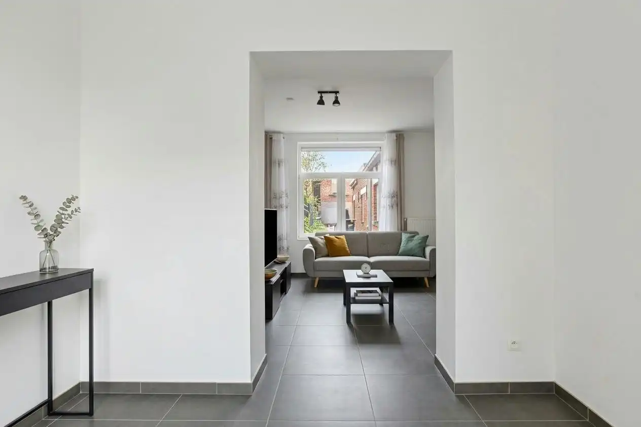 Instapklare woning met 4 slaapkamers en tuin in Ardooie foto 5