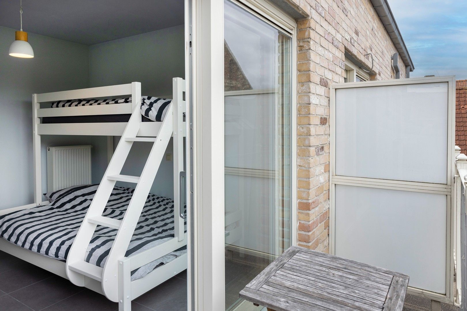 Aangenaam, instapklaar appartement met 2 slaapkamers. foto 9