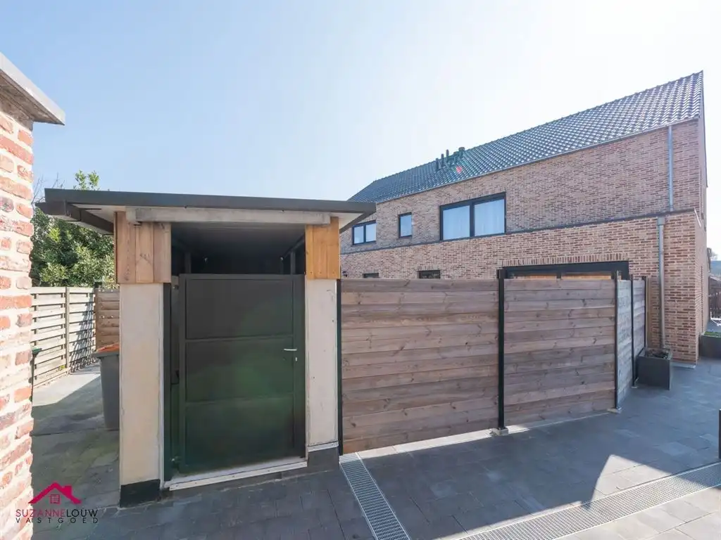 Gelijkvloers appartement met ruim terras foto 9