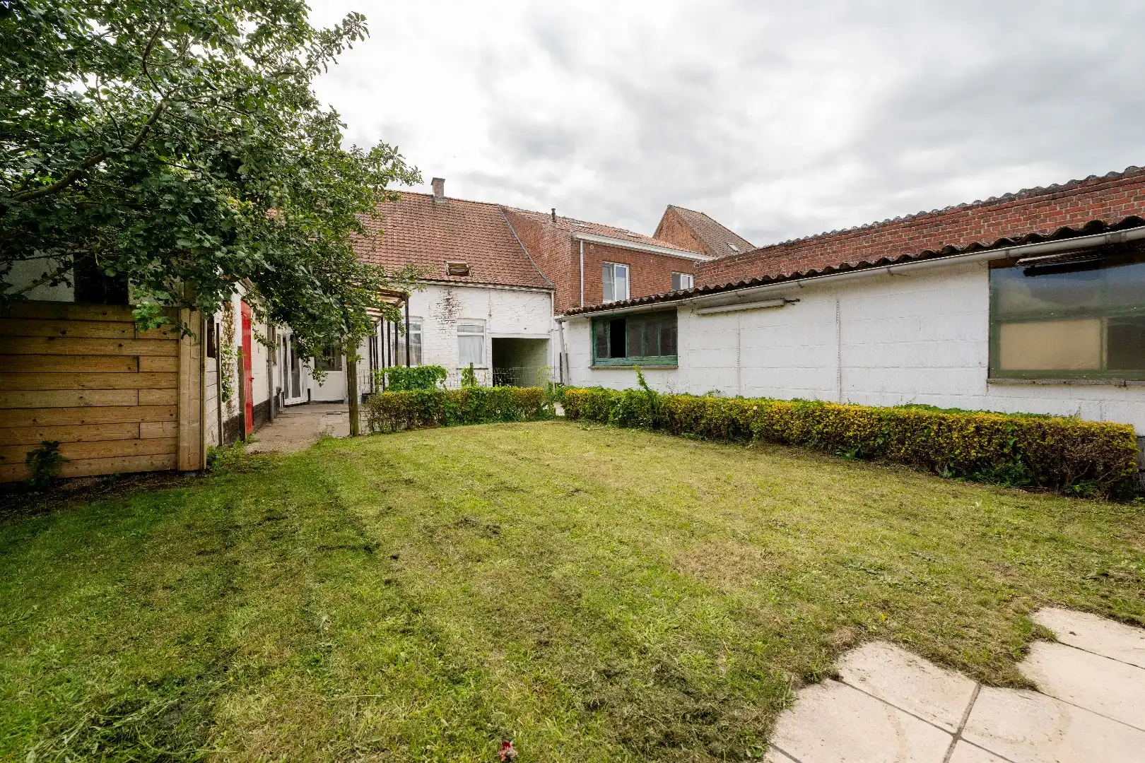 ZEER RUIME (TE RENOVEREN) WONING MET BIJGEBOUWEN | 5 SLPKS foto 17