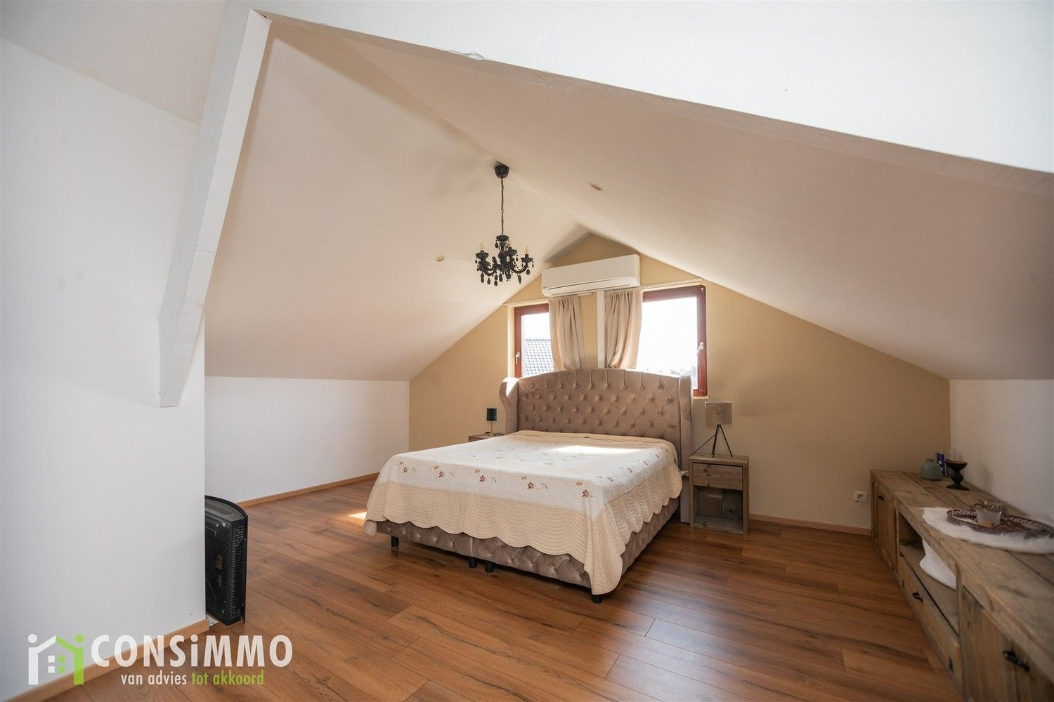 Karaktervolle, charmante woning met 4 slaapkamers in Maasmechelen-Opgrimbie foto 28