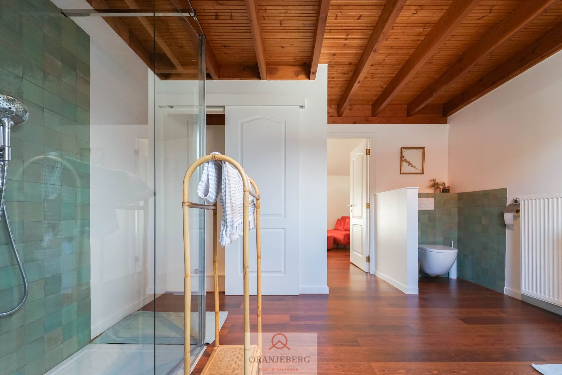 Charmante, gerenoveerde woning nabij Elyzeese Velden foto 21