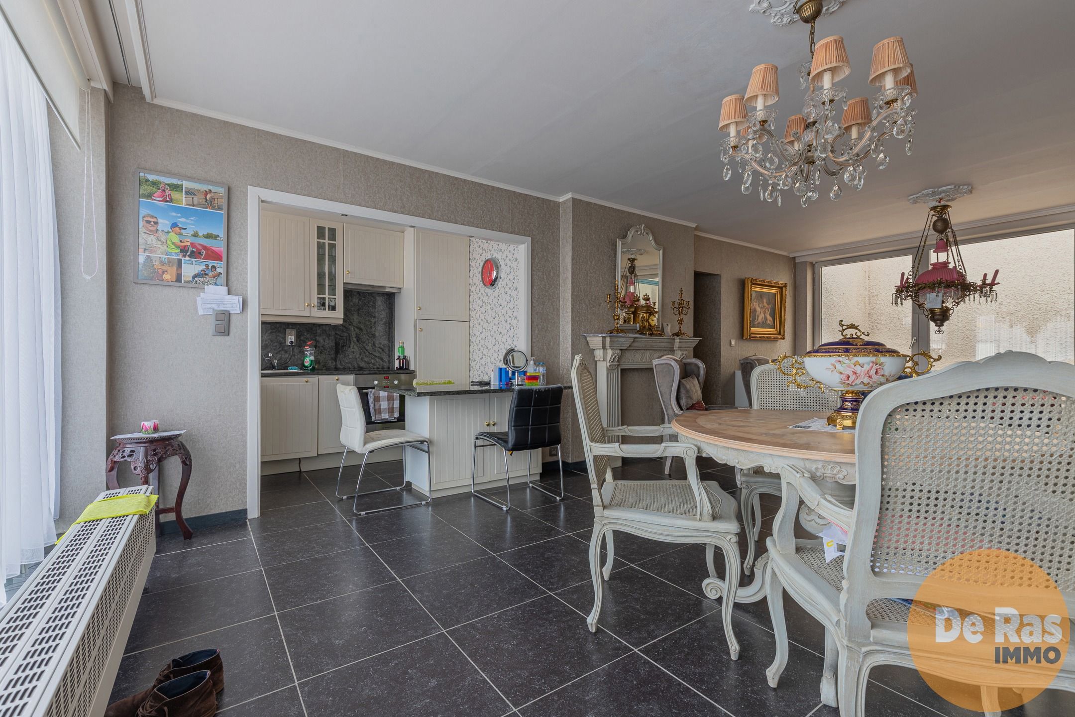 WETTEREN- Instapklaar appartement met 2 kamers nabij station foto 3