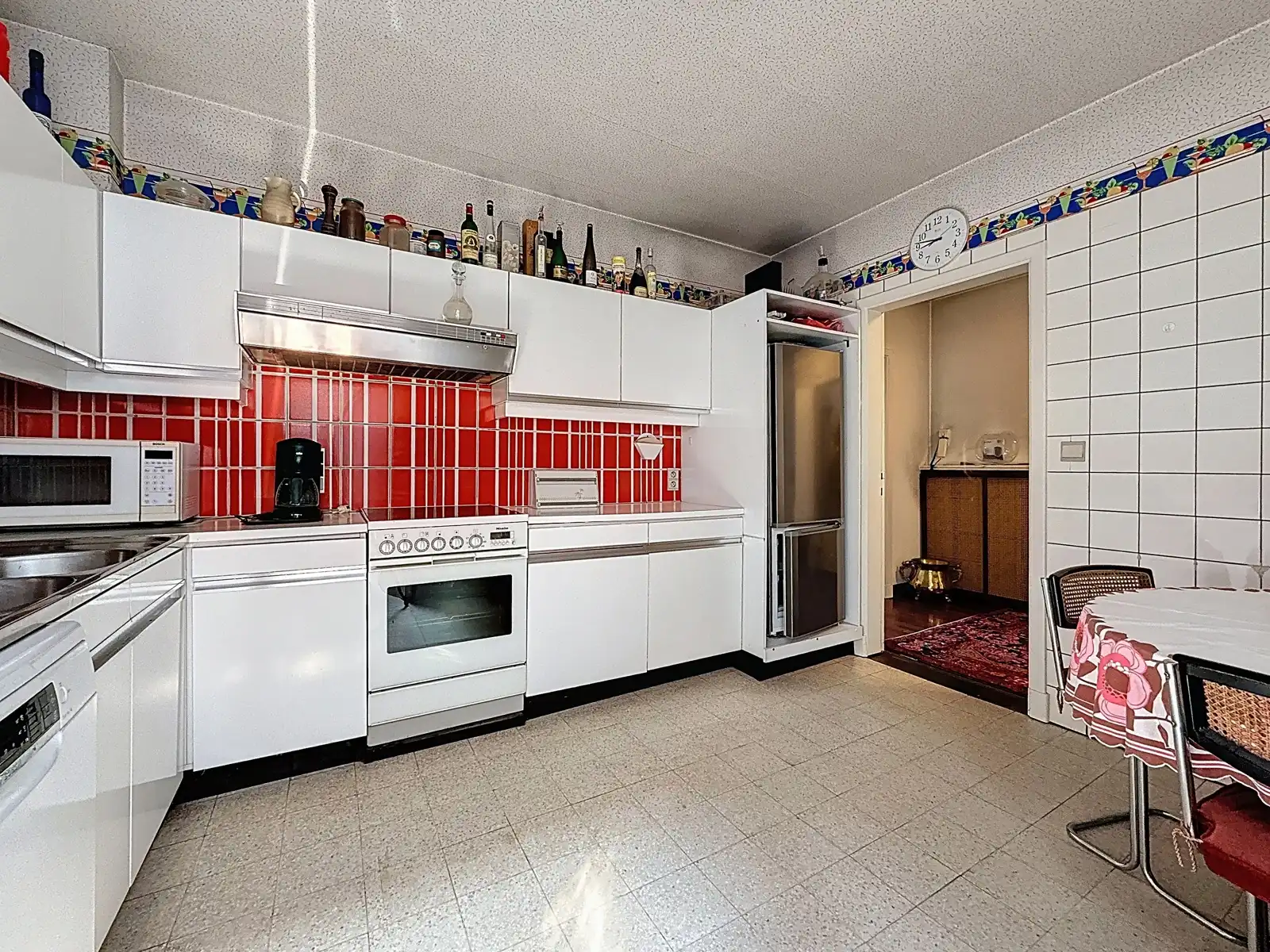 Uniek handelspand met ruim appartement en tuin foto 16