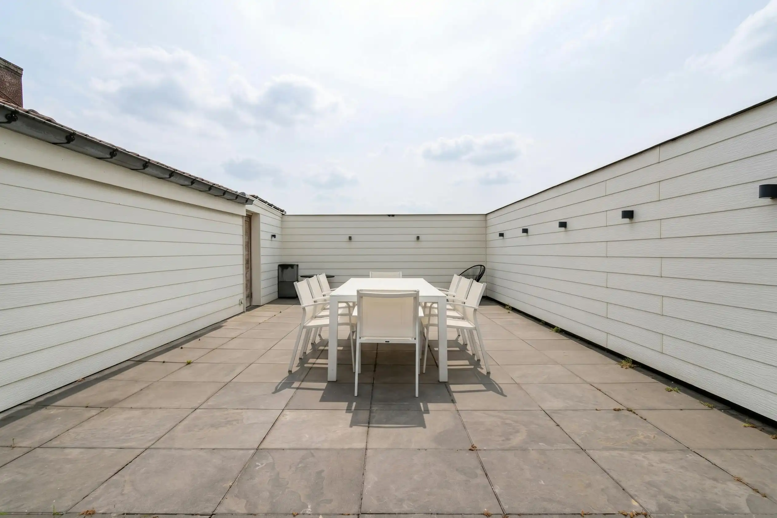 Ruime herenwoning met magazijn te koop in Deerlijk foto 9