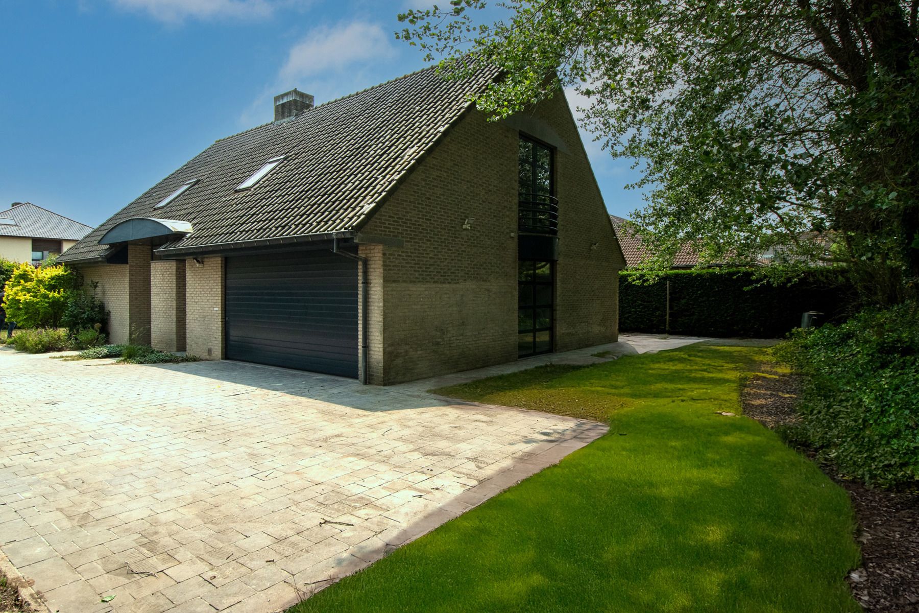 Lichtrijke villa met 4 slpk bij natuurgebied (908 m²) foto 3