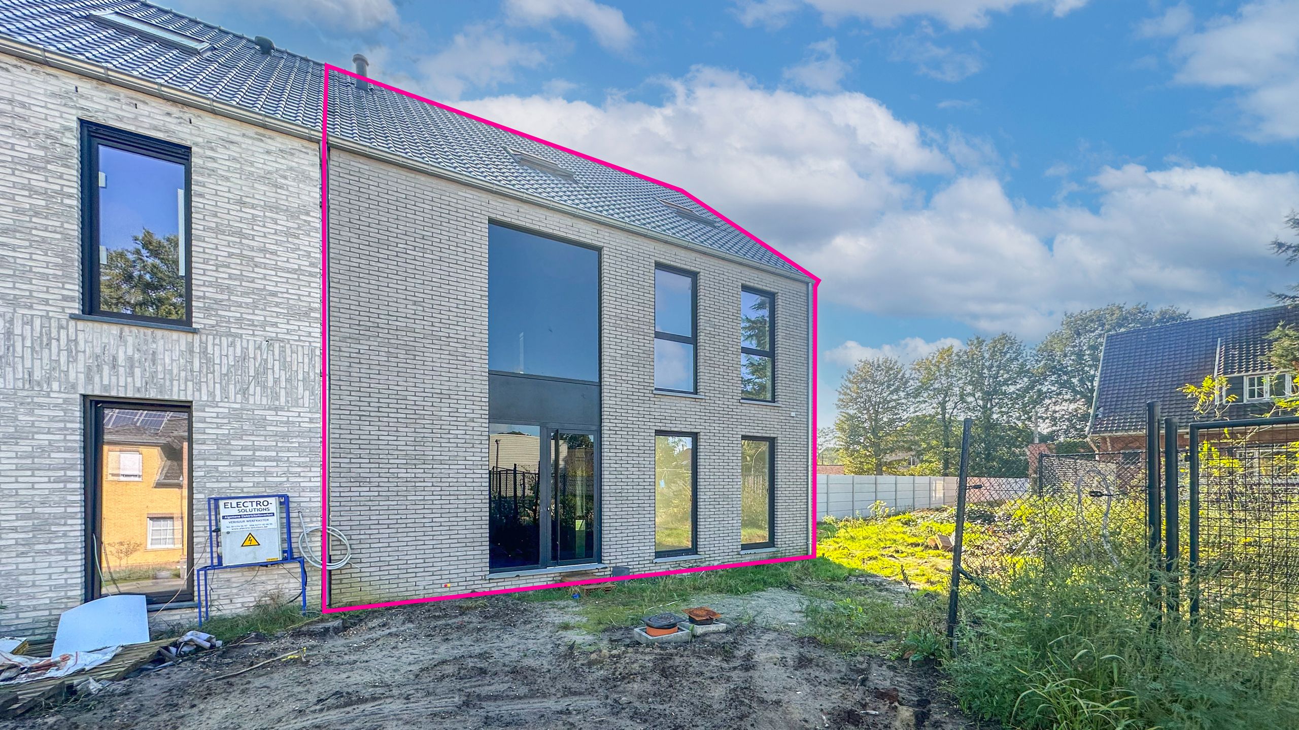 Modern halfopen nieuwbouwwoning met 4 slaapkamers en 3% RR! foto 6