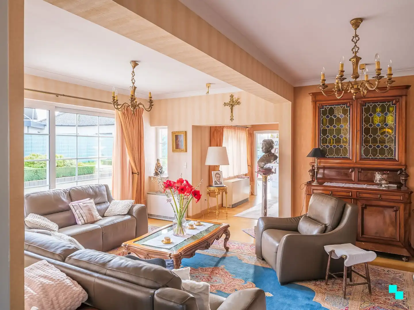 Charmante te renoveren woning te Merelbeke Kwenenbos foto 2