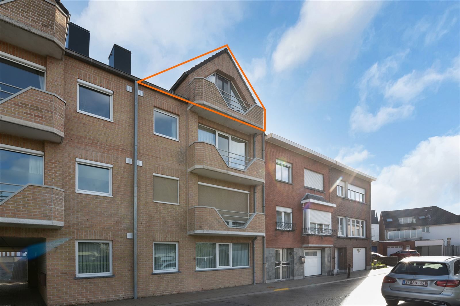 Lichtijke penthouse met terras en garagebox foto 13