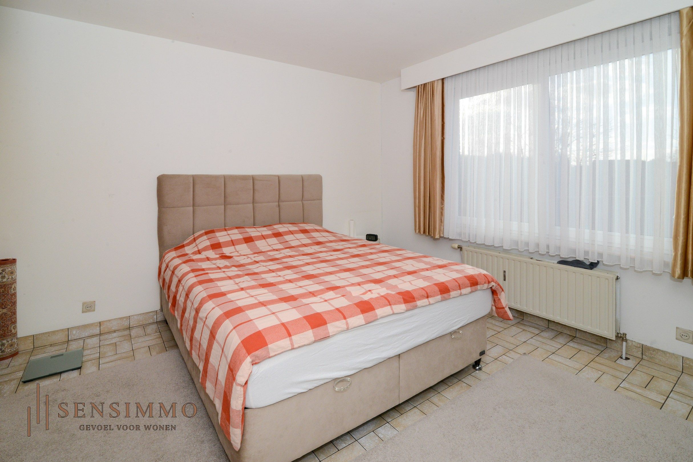 Opbrengsteigendom: Building met 8 appartementen en 2 handelspanden foto 7