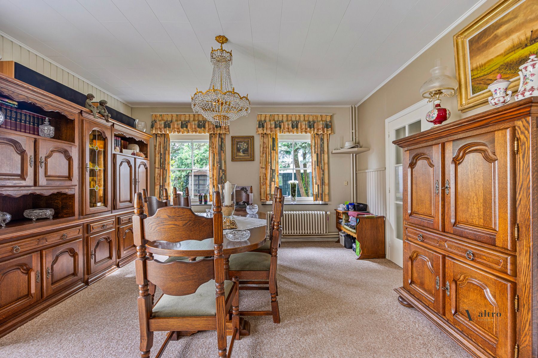 Deels gerenoveerde woning in het groene Bellem foto 4
