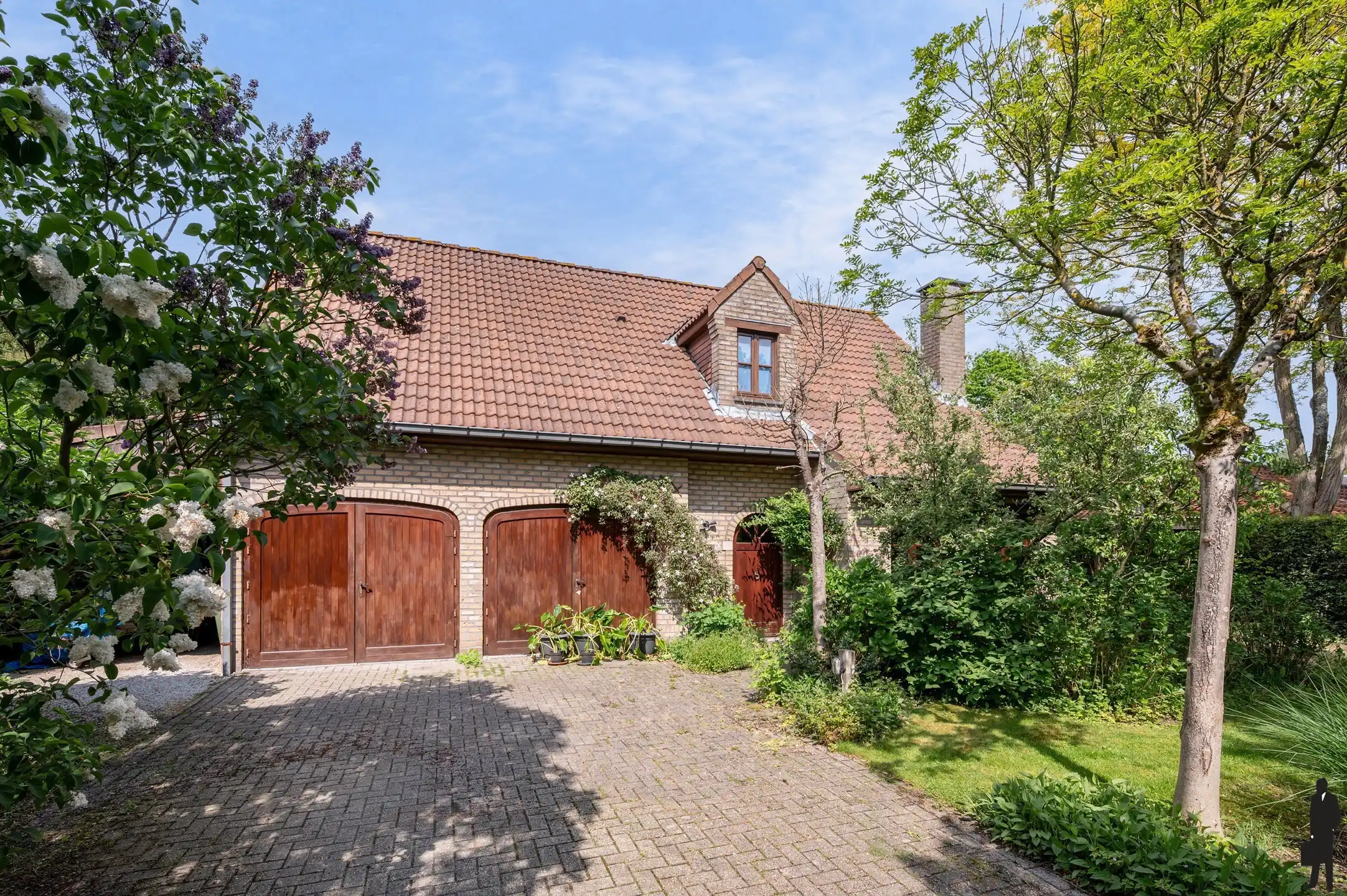 Charmante villa met prachtige tuin in rustige doodlopende straat te Heide. foto 3