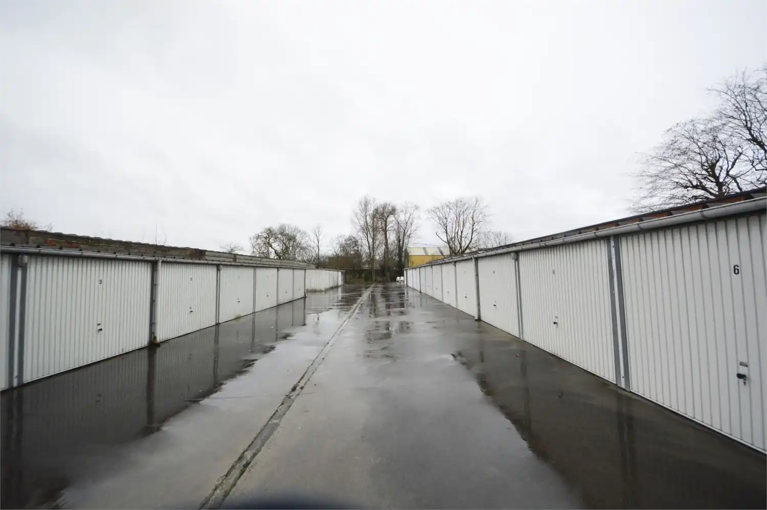 5 GOED GELEGEN GARAGEBOXEN MARKT DEINZE foto 3