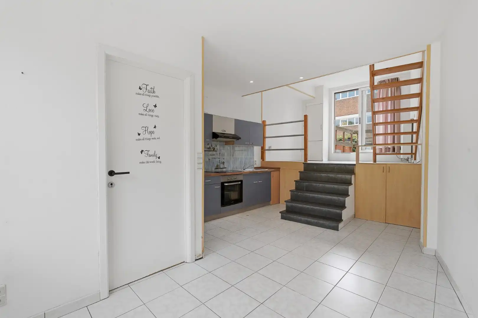 Rijwoning te huur met 2 slaapkamers in Bredene.  foto 2