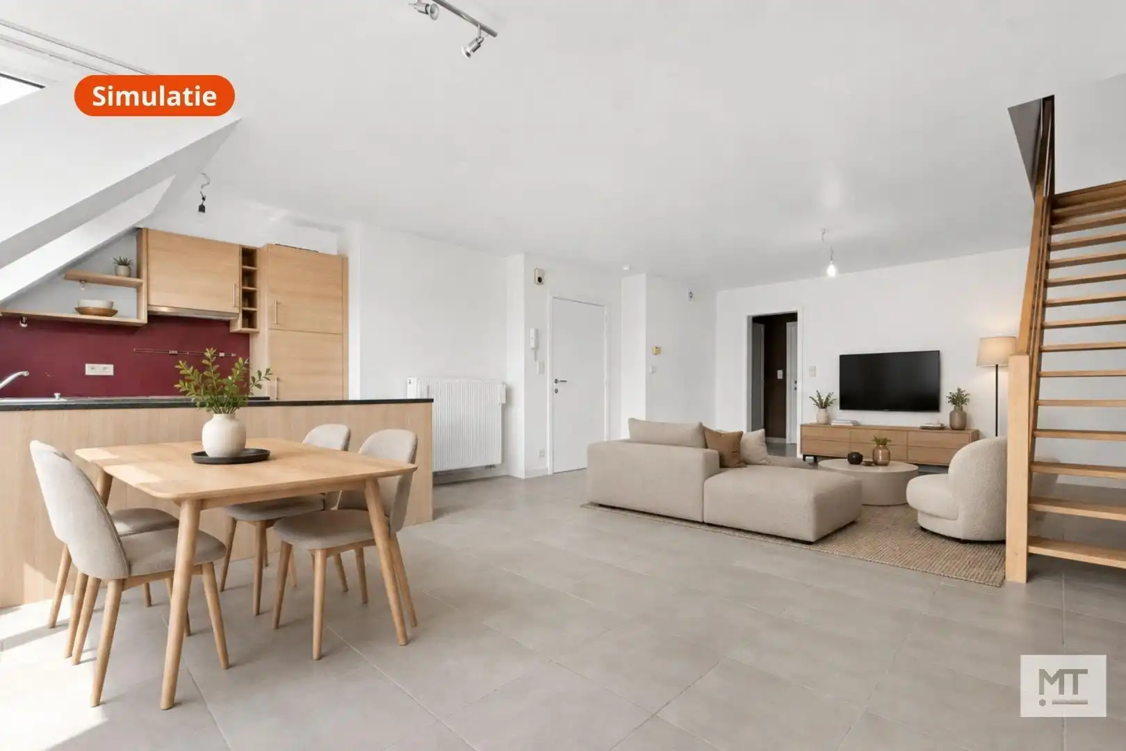 Ruim appartement (109 m²) met 2 slaapkamers en garage te koop in de dorpskern van Beselare foto 2