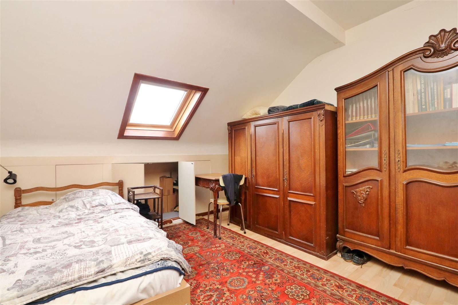 Appartement 4de verdieping ( met lift) met 2 slaapkamers, terras en garage foto 15