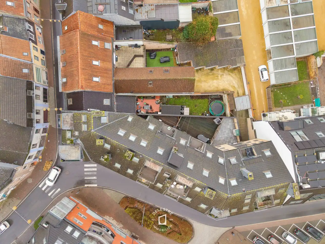 Kwalitatief verhuurde investeringseigendom 5 APP. EN 5 GARAGES in het centrum van Ninove foto 26