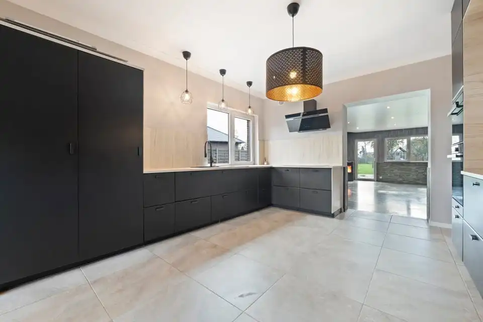 UITZONDERLIJKE OPEN BEBOUWING MET VEEL RUIMTE EN LICHT, OOK GESCHIKT ALS KANGEROEWONING foto 9