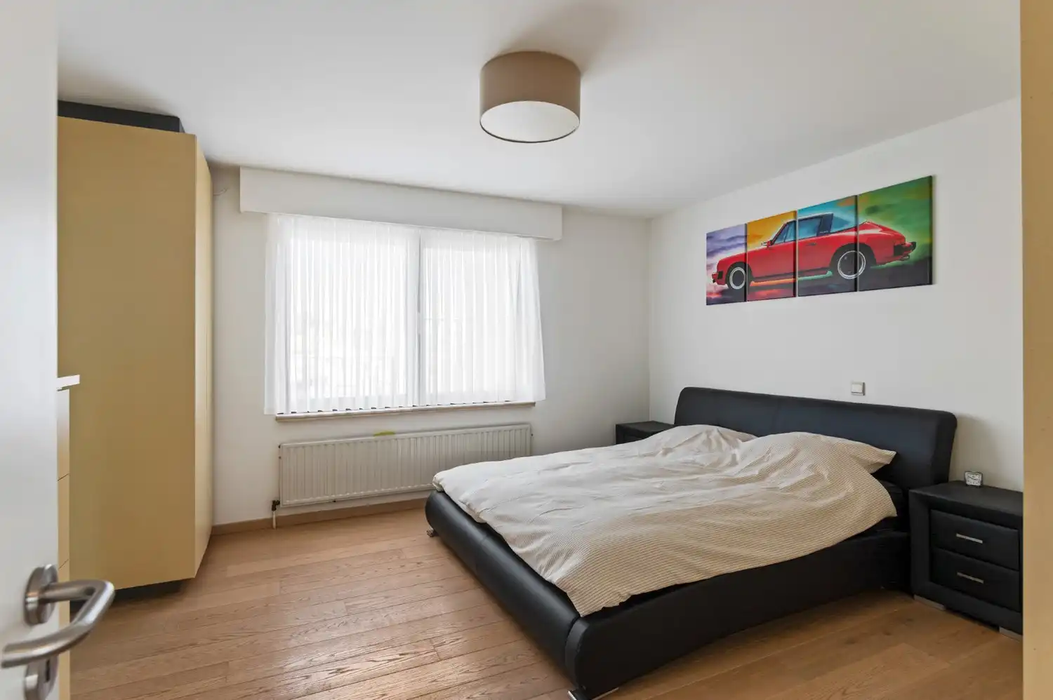 ZEER RUIM APP. MET 4 SLK, 2 BADK., RIANT TERRAS EN PARKING! foto 8