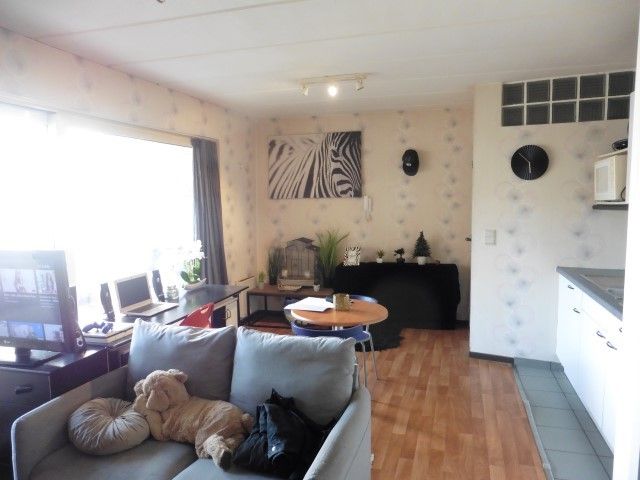 Rustig gelegen studio met ruim terras foto {{pictureIndex}}