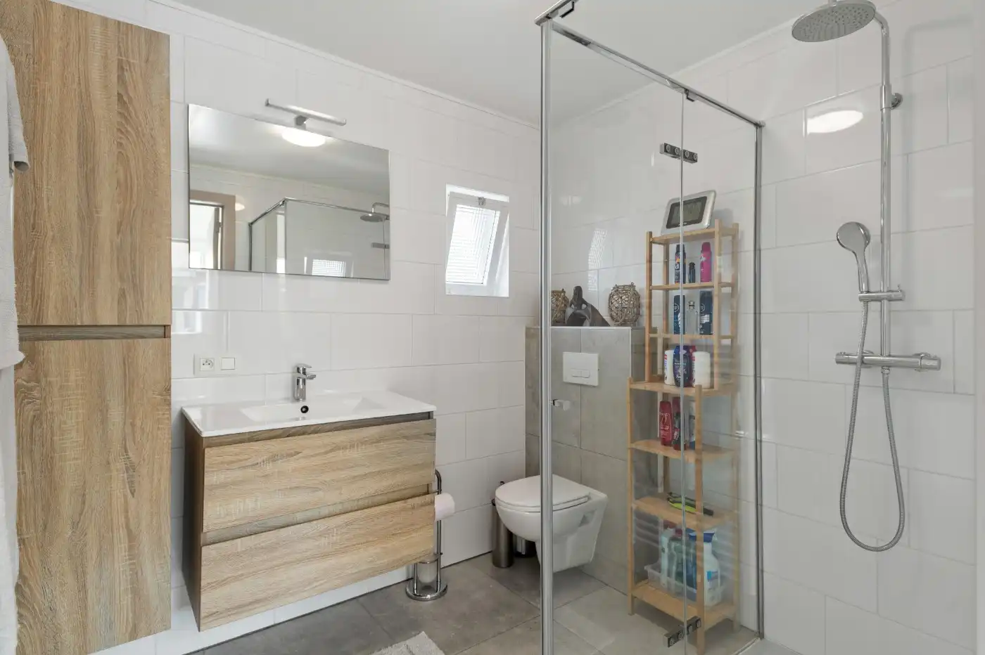 Leuk gelegen laagbouwwoning met 2 slpk. en tuin foto 16