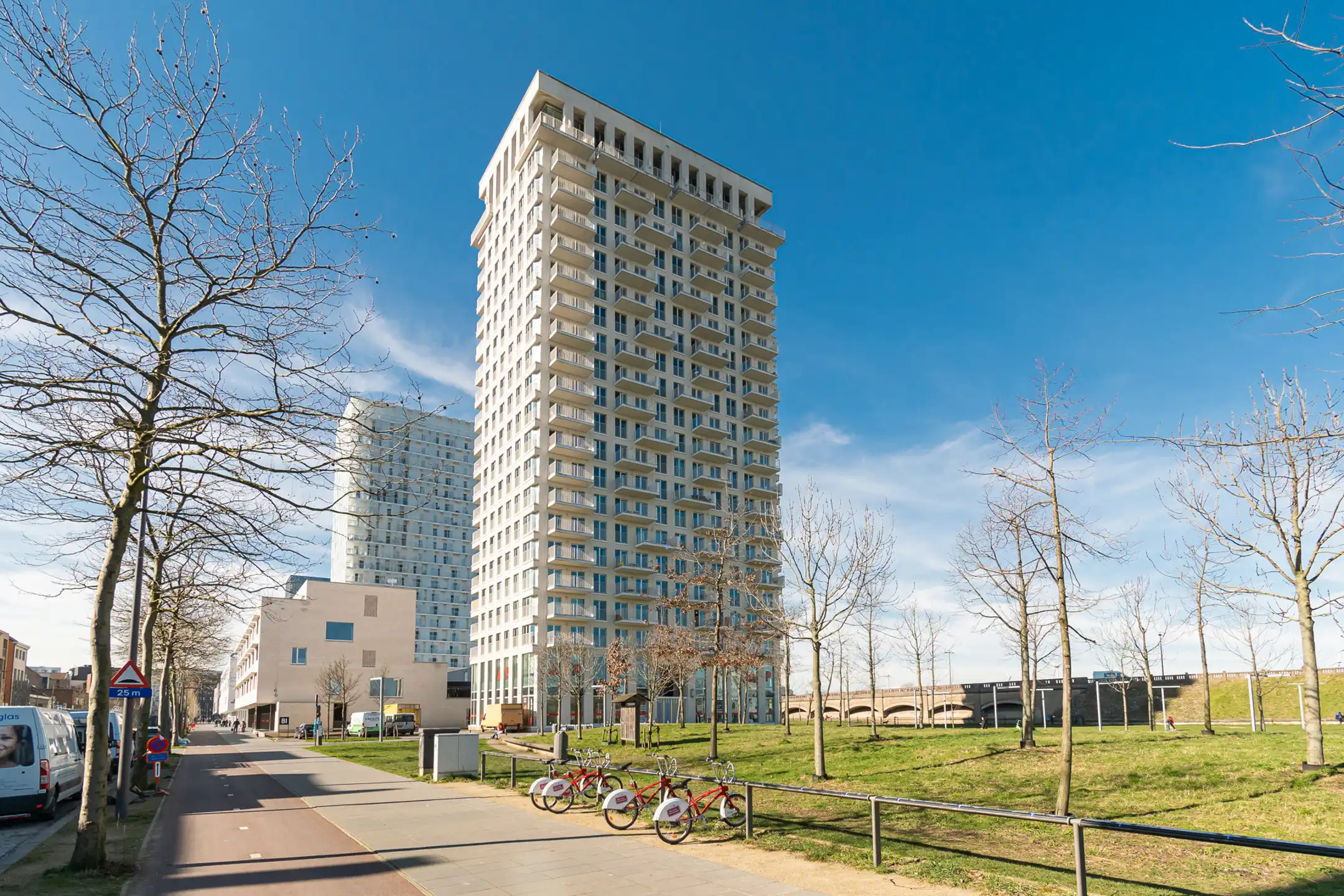 Hoekappartement met adembenemend uitzicht over Antwerpen foto 17
