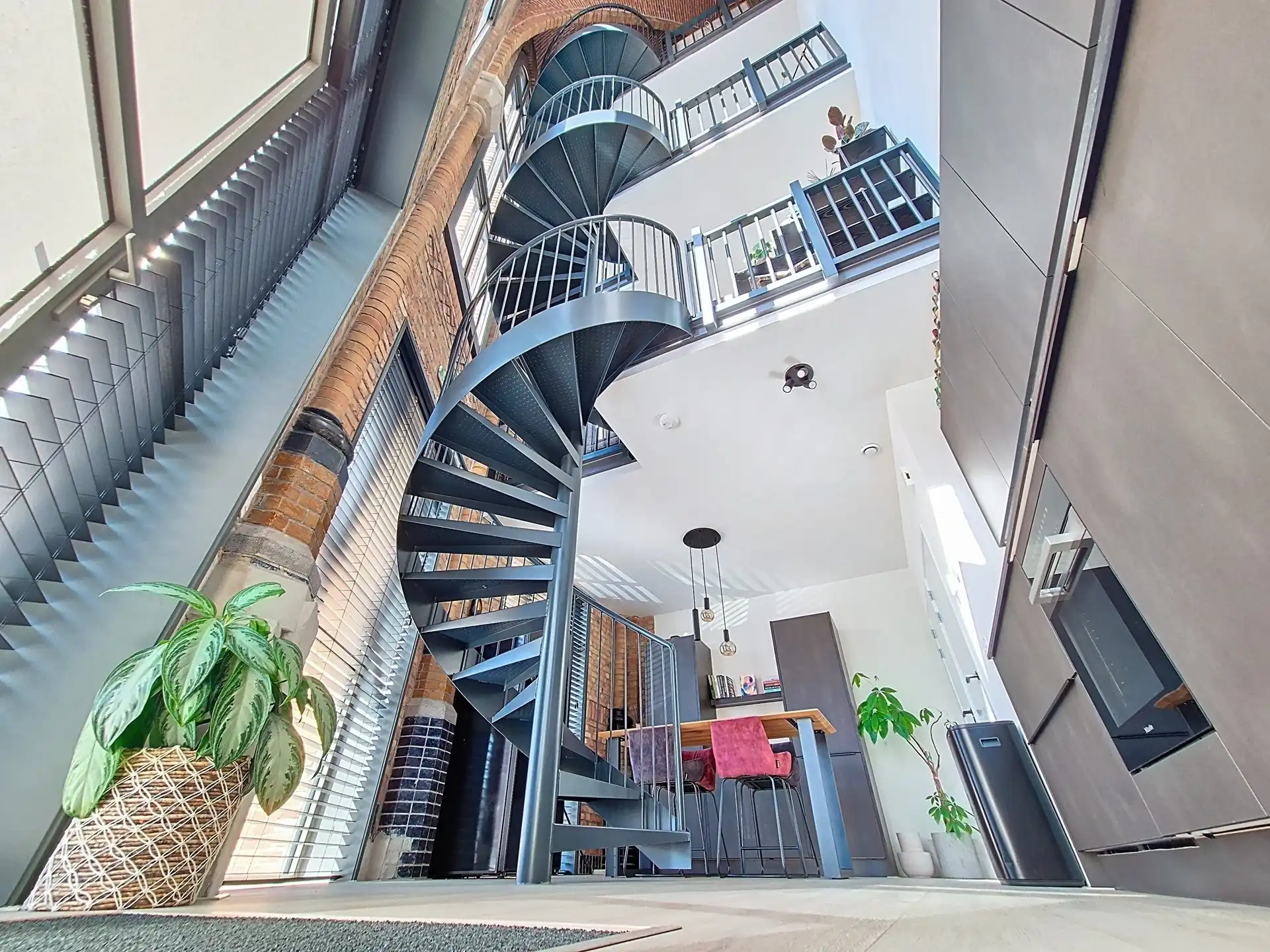 Uniek appartement met terras foto 2