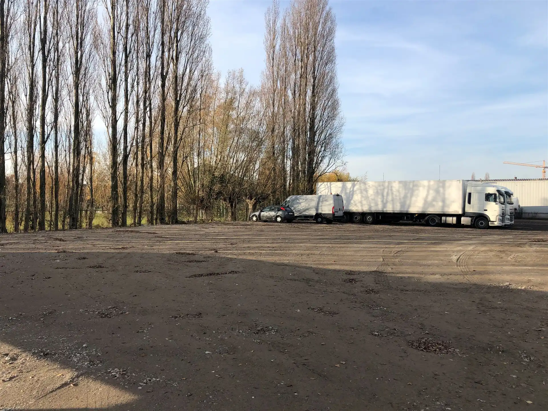 Buitenterrein +/- 8.000m² te huur foto 2