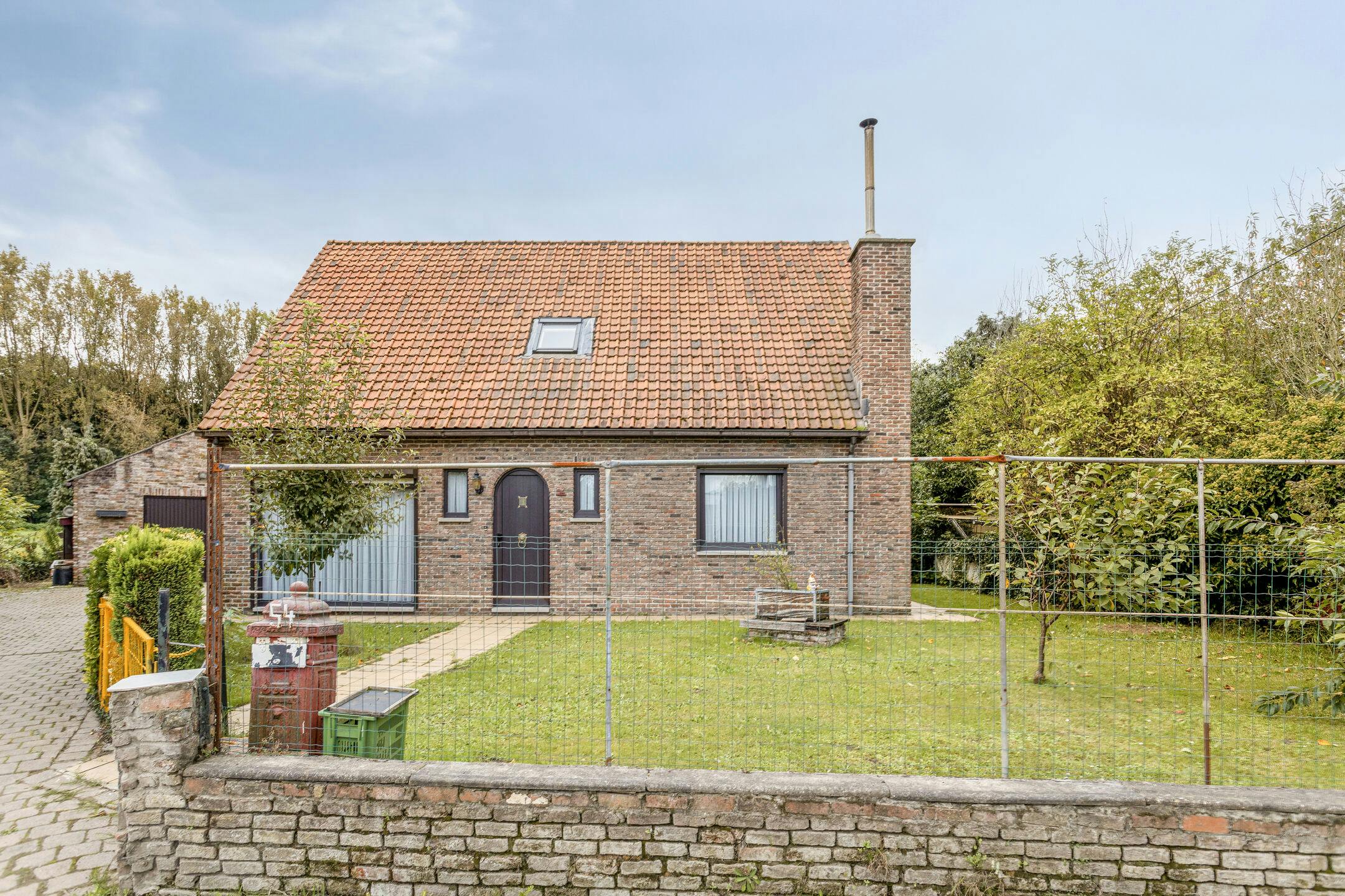 Rustig gelegen open bebouwing met grote tuin foto 47