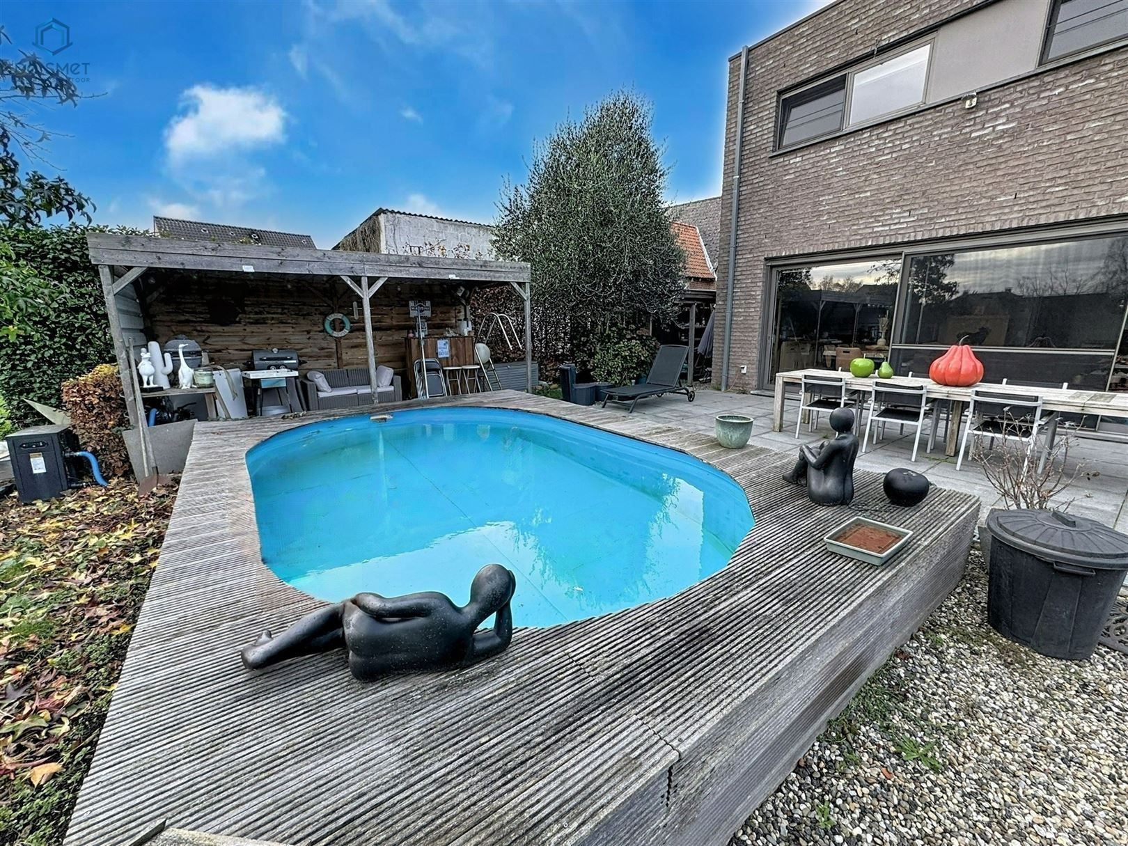 Instapklare moderne villa met 4 slaapkamers, zwembad en ruime tuin foto 21