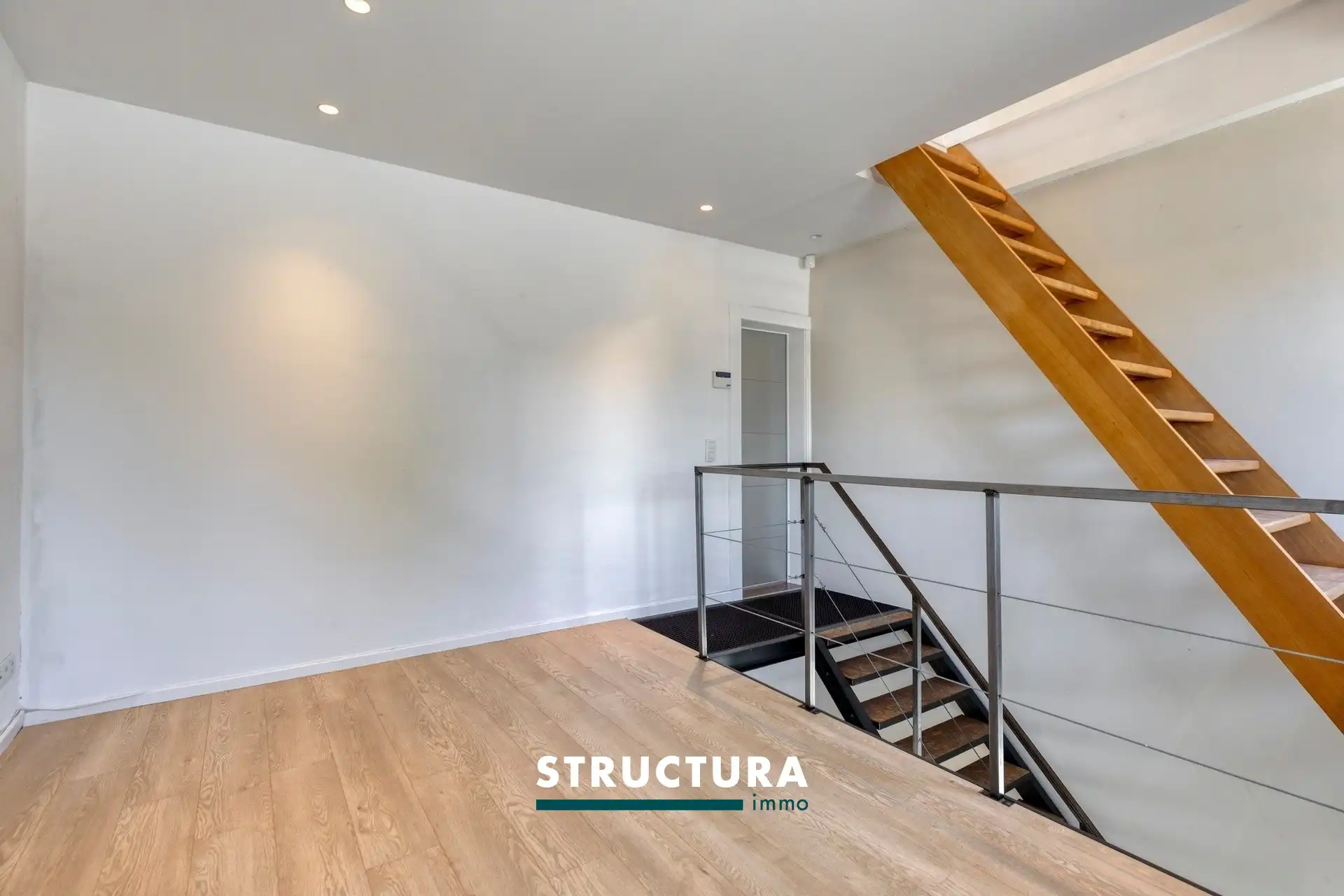 Woning met zwembad  foto 14