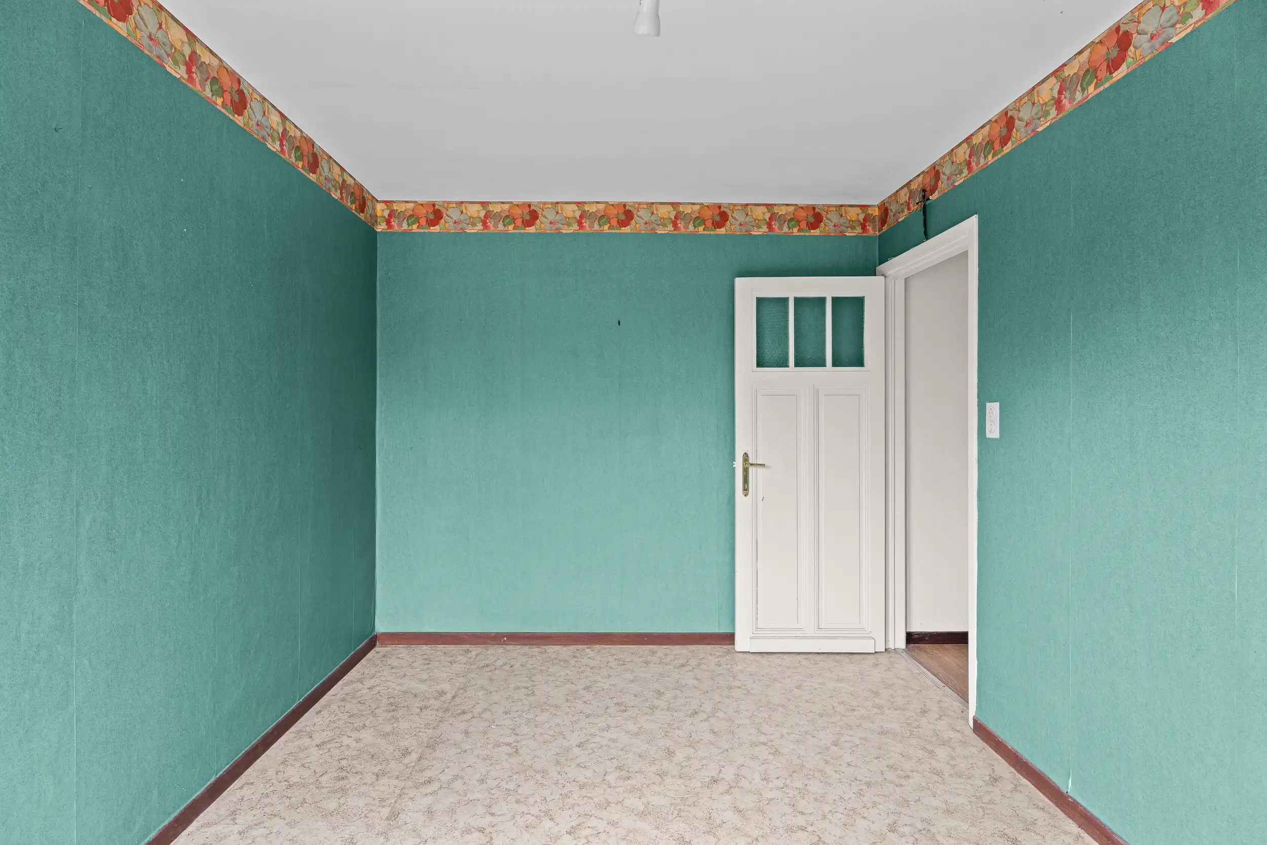 Gezinswoning met 3 slaapkamers en potentieel! foto 9