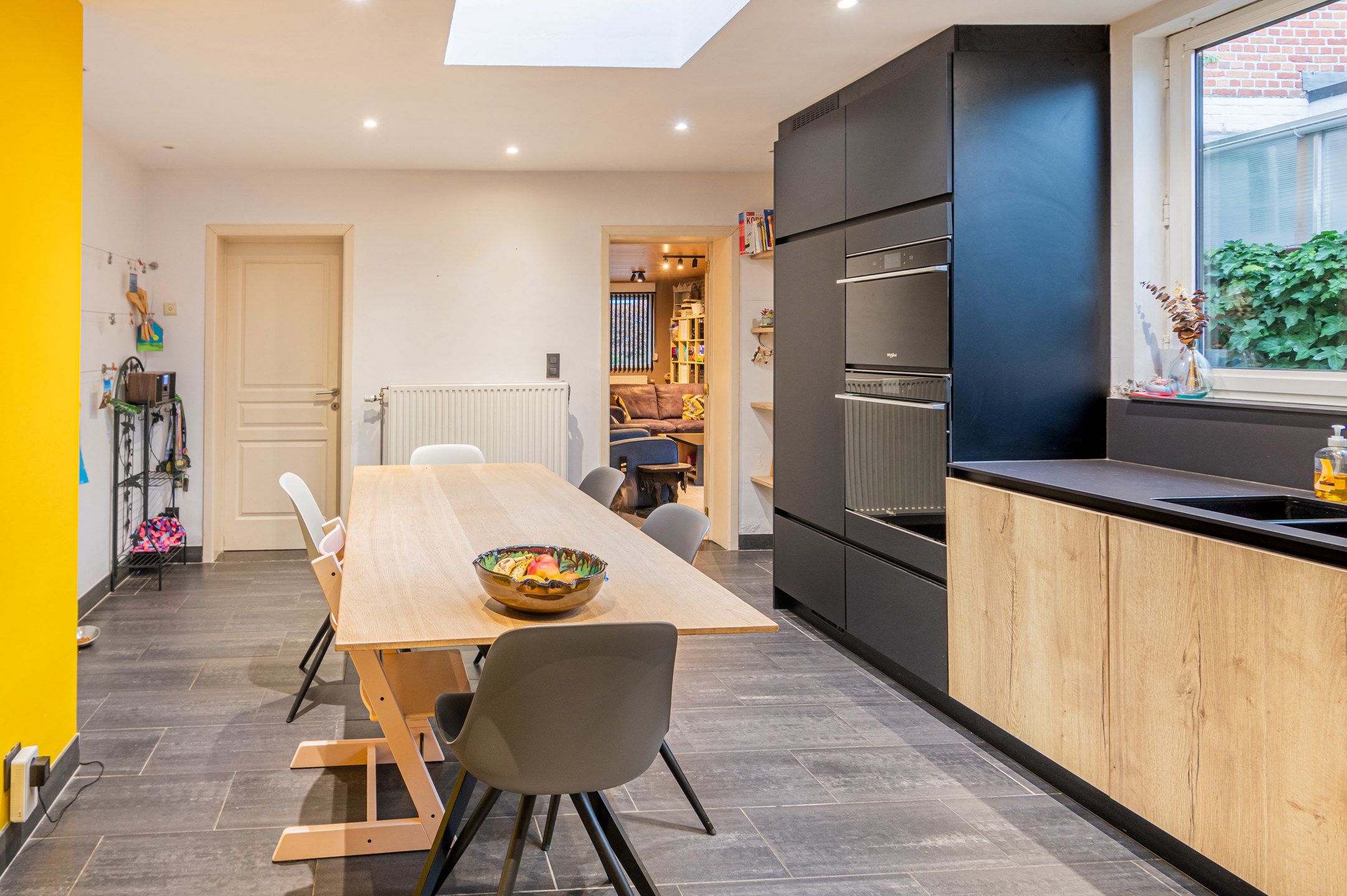 Lichtrijke woning met 4 slaapkamers in hartje Blaasveld foto 4