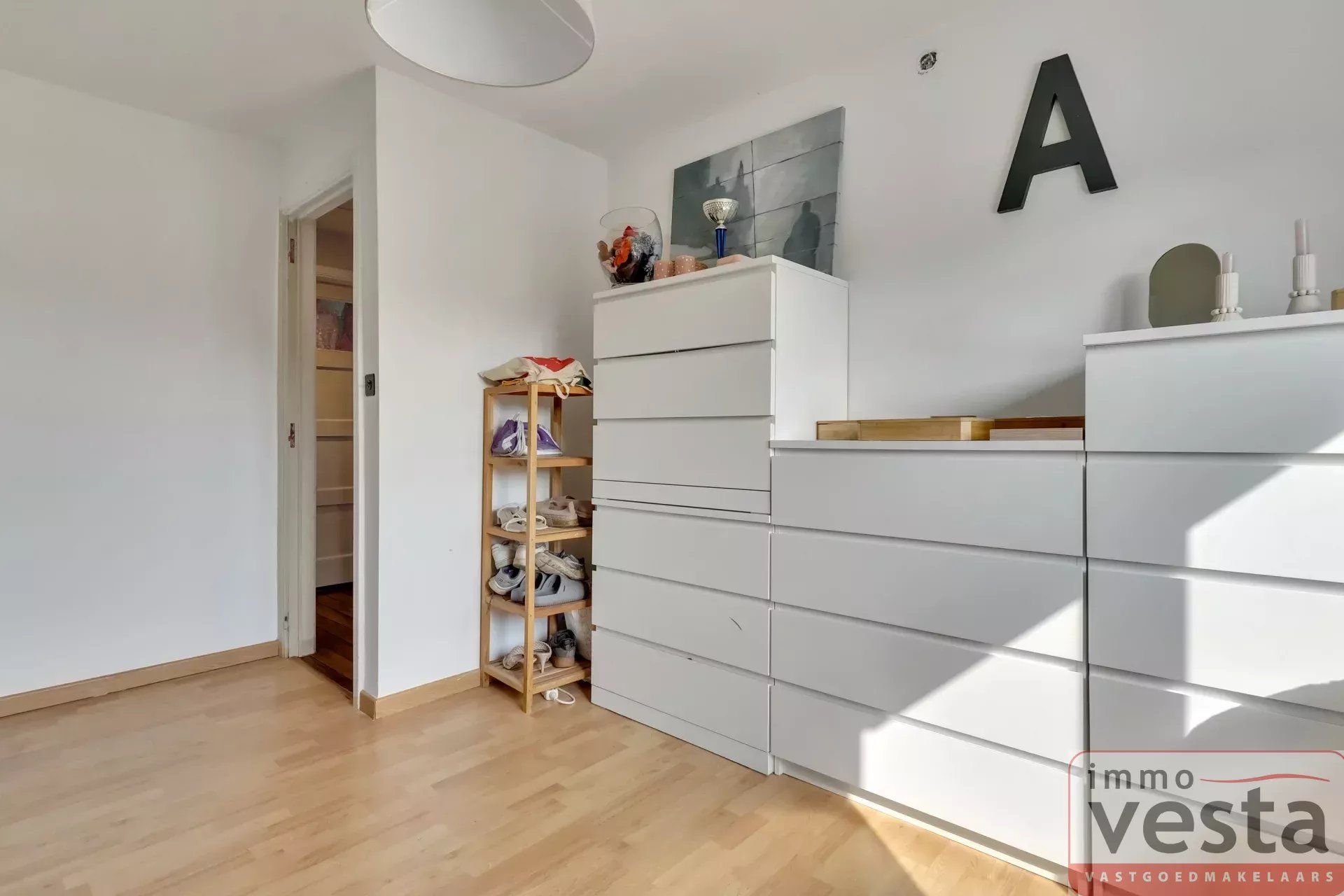 Knusse woning met 3 slaapkamers in Landen foto 13