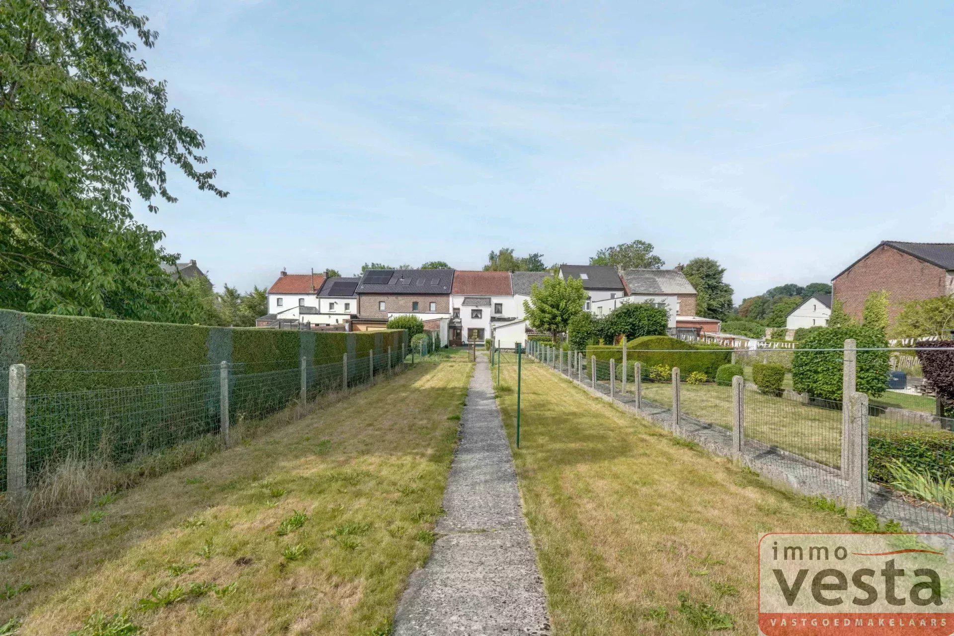 Landelijk gelegen, te renoveren woning foto 26