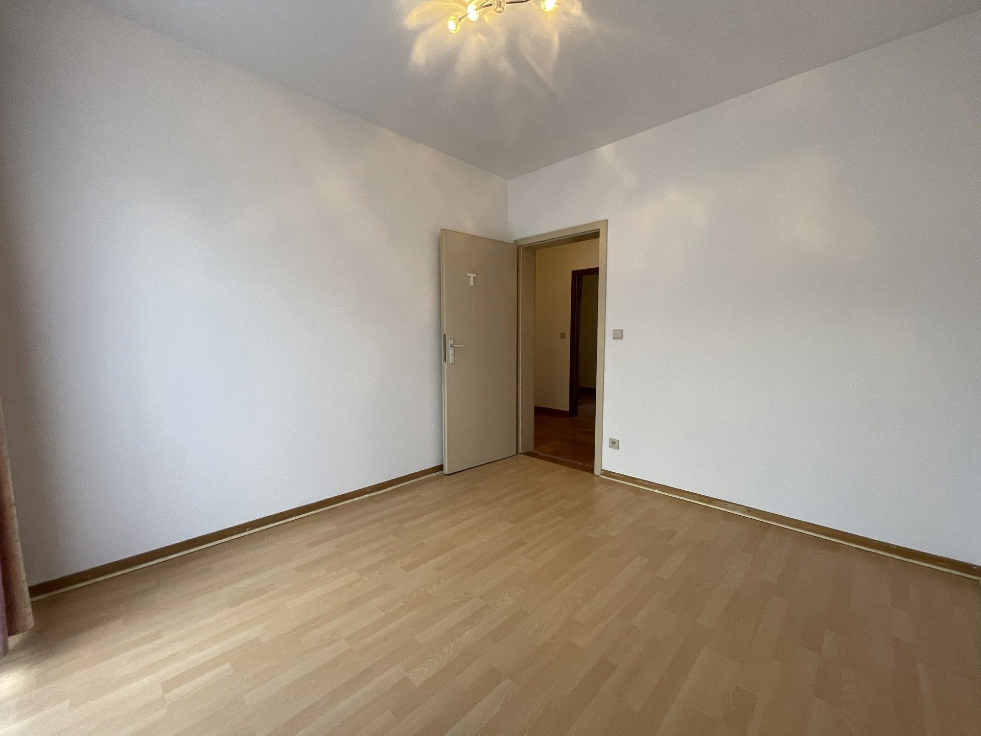 Charmant appartement met 2 slaapkamers en garage foto 15