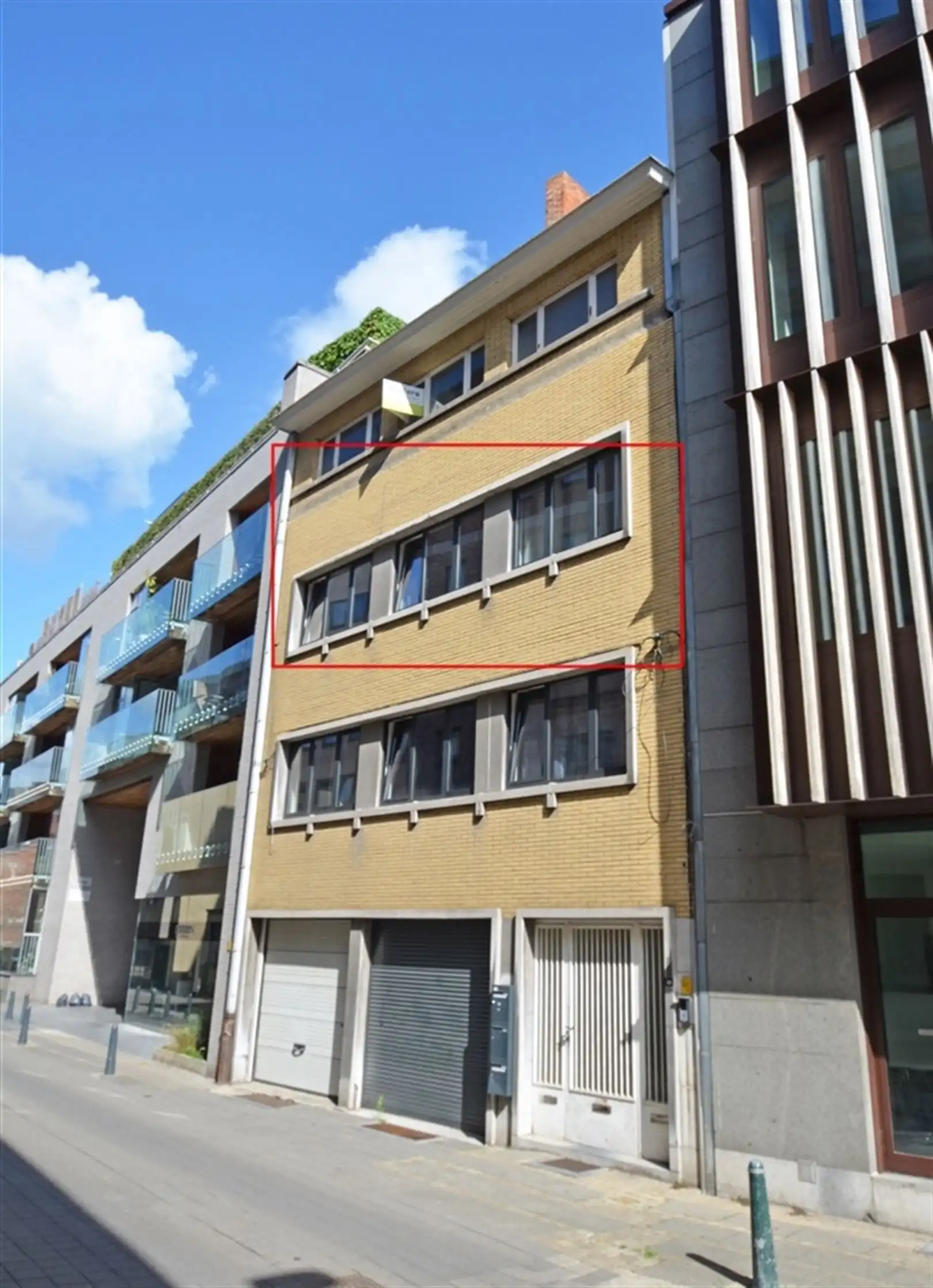 Gerenoveerd appartement in hartje Hasselt foto {{pictureIndex}}
