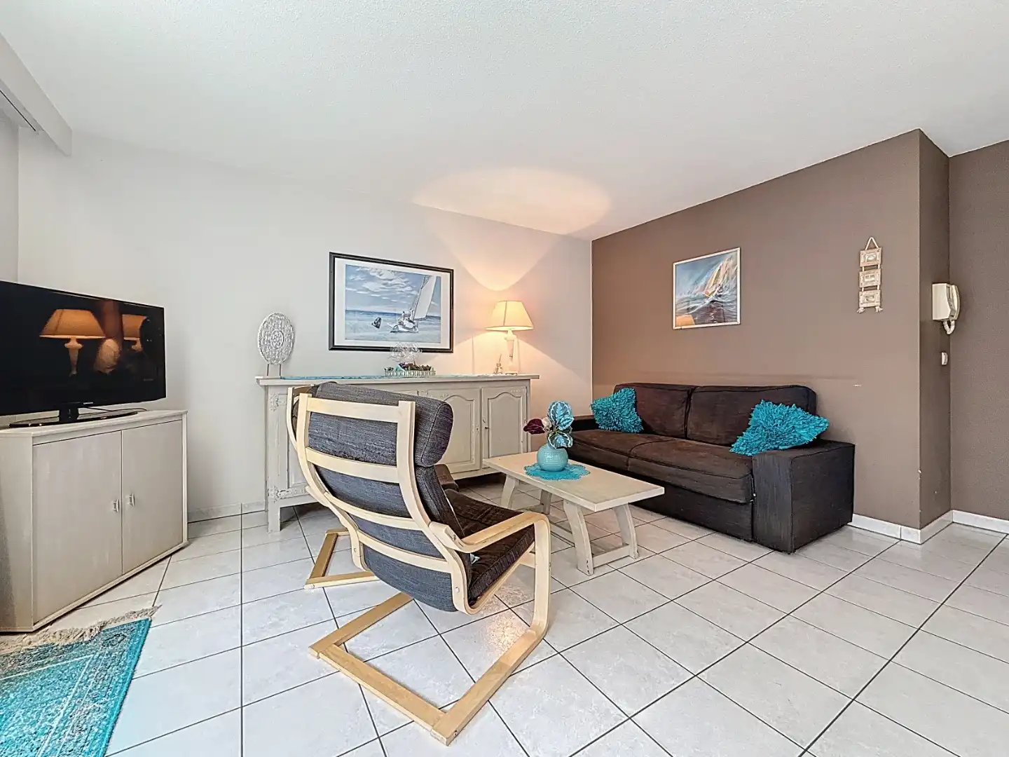 Ruime studio met aparte slaaphoek foto 6