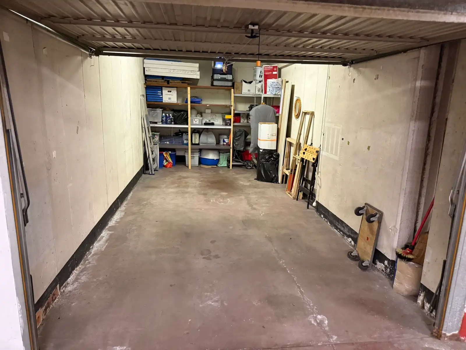 Ruim 2-slaapkamerappartement met 2 terrassen & garage foto 23