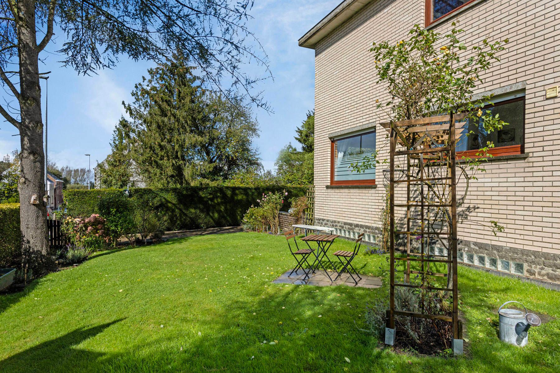 Te moderniseren HOB met 3 kamers, garage en tuin! foto 29