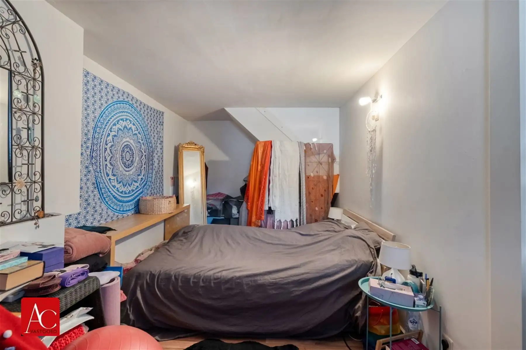 Appartementsgebouw bestaande uit 3 eenheden foto 26