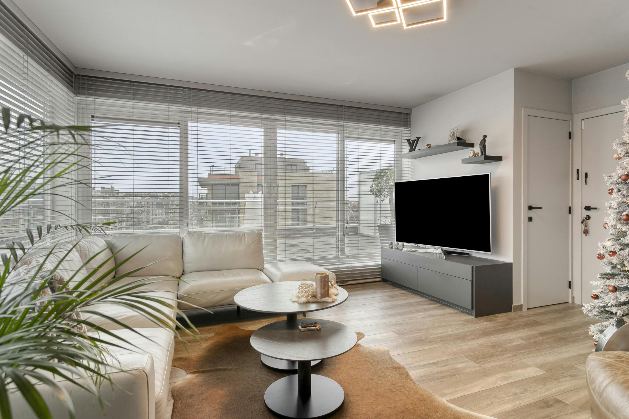 Magnifieke penthouse met 107m² terrassen op topligging! foto 2